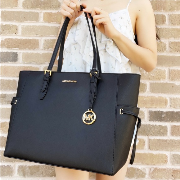 💕NWT Michael Kors Tote - Picture 3 of 7